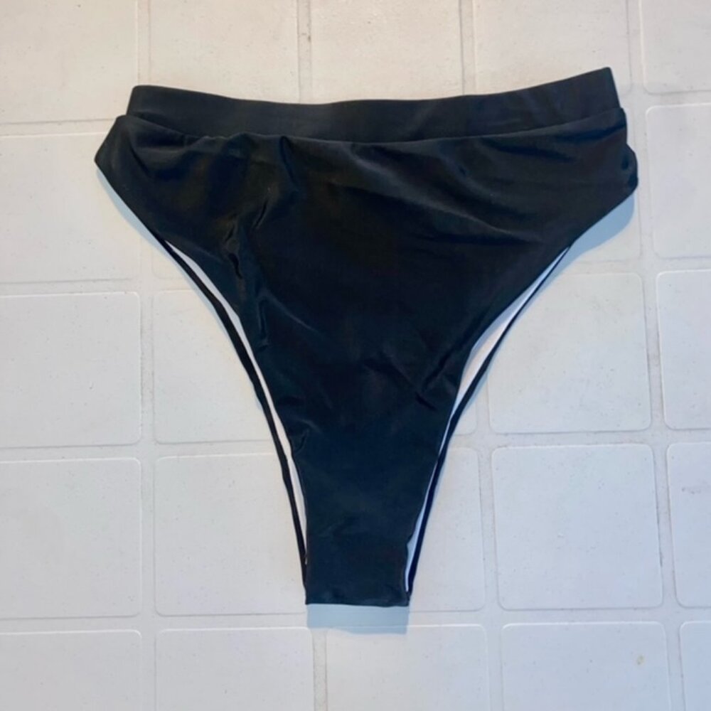 High waist bikini bottom NWT